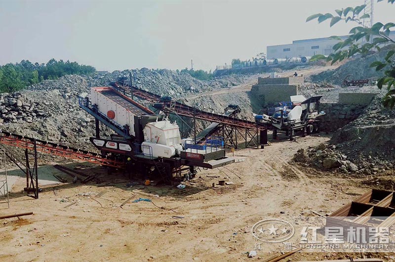 青石移動碎石機現場 青石移動碎石機現場